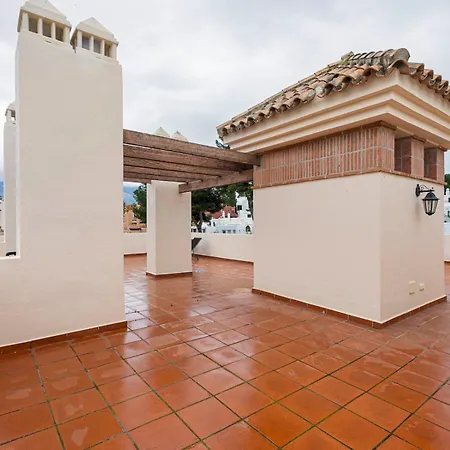 Beautiful With Lovely Terrace Pass The Keys 