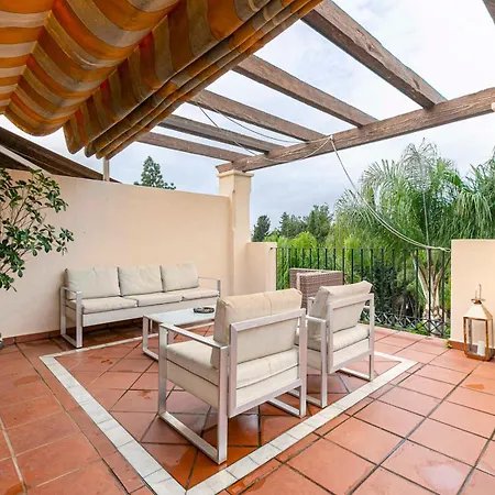  Beautiful With Lovely Terrace Pass The Keys *