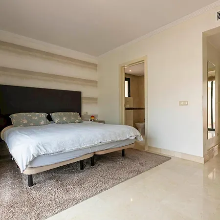 Beautiful With Lovely Terrace Pass The Keys Marbella