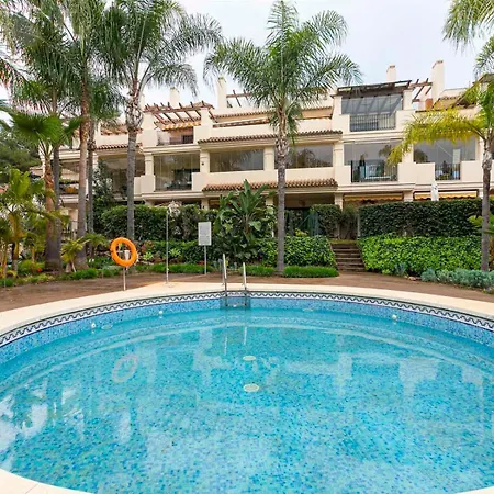 Beautiful With Lovely Terrace Pass The Keys Apartment