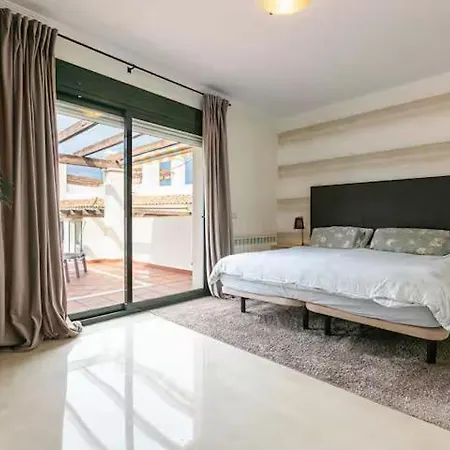 Apartment Beautiful With Lovely Terrace Pass The Keys