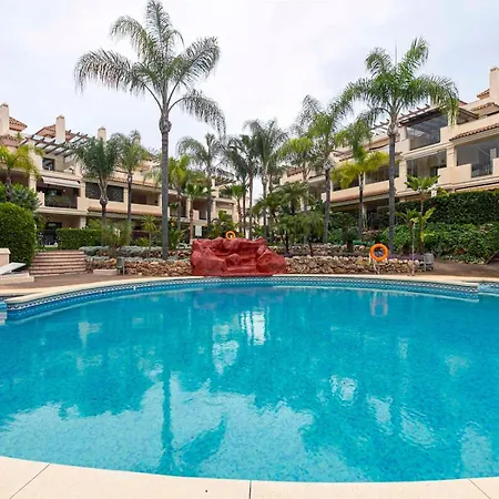 Beautiful With Lovely Terrace Pass The Keys *