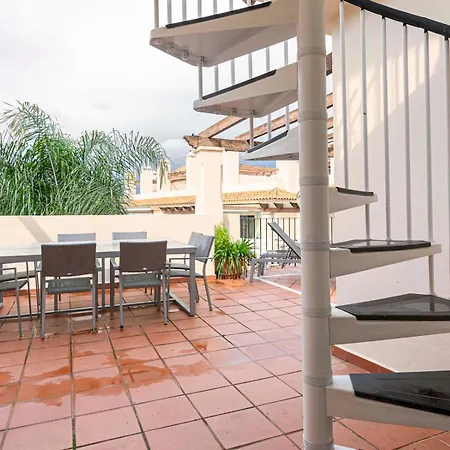 Apartment Beautiful With Lovely Terrace Pass The Keys