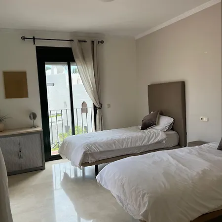 Apartment Beautiful With Lovely Terrace Pass The Keys *