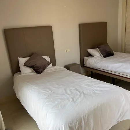 Beautiful With Lovely Terrace Pass The Keys Apartment